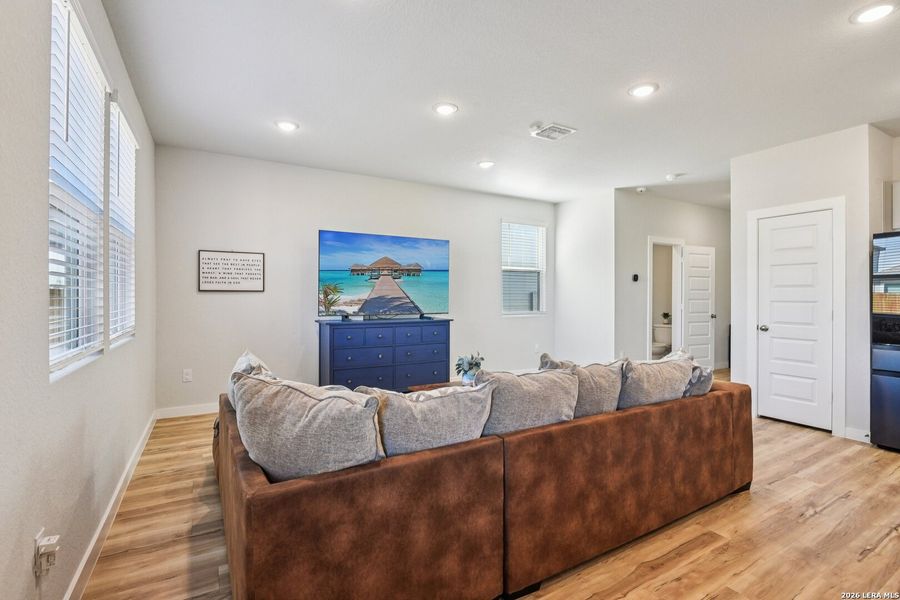 Furnished interior view inside a new home in Blue Ridge Ranch, San Antonio (Image 27).