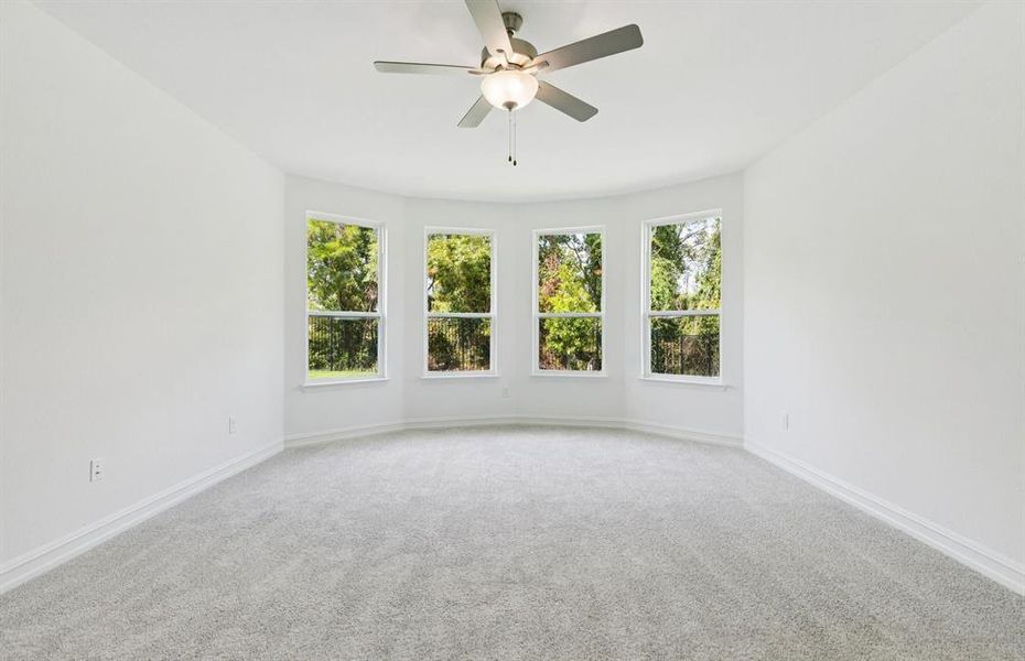 Owner's Suite with bay window Owner's Suite with bay window