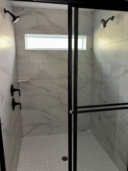 Close-up of interior finishes inside a home in , Dunnellon (Image 12).