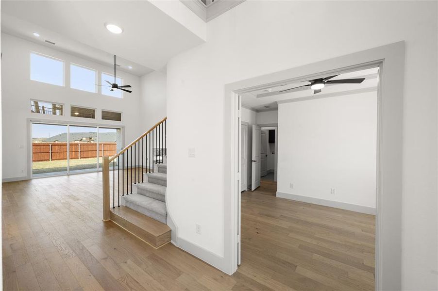 7112 Seagrove- Entry-2 7112 Seagrove- Entry-2