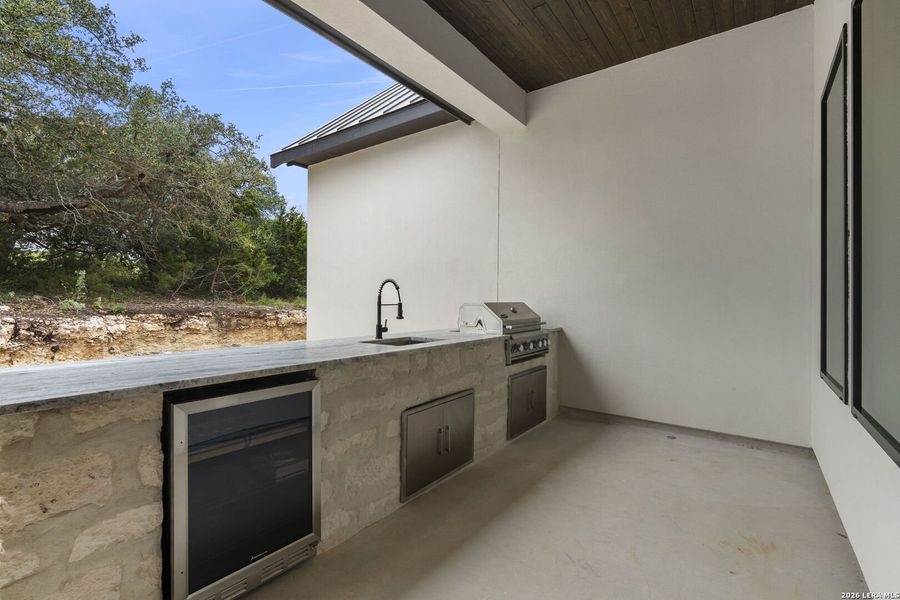 Exterior details and patio area of a home in , San Antonio (Image 3).