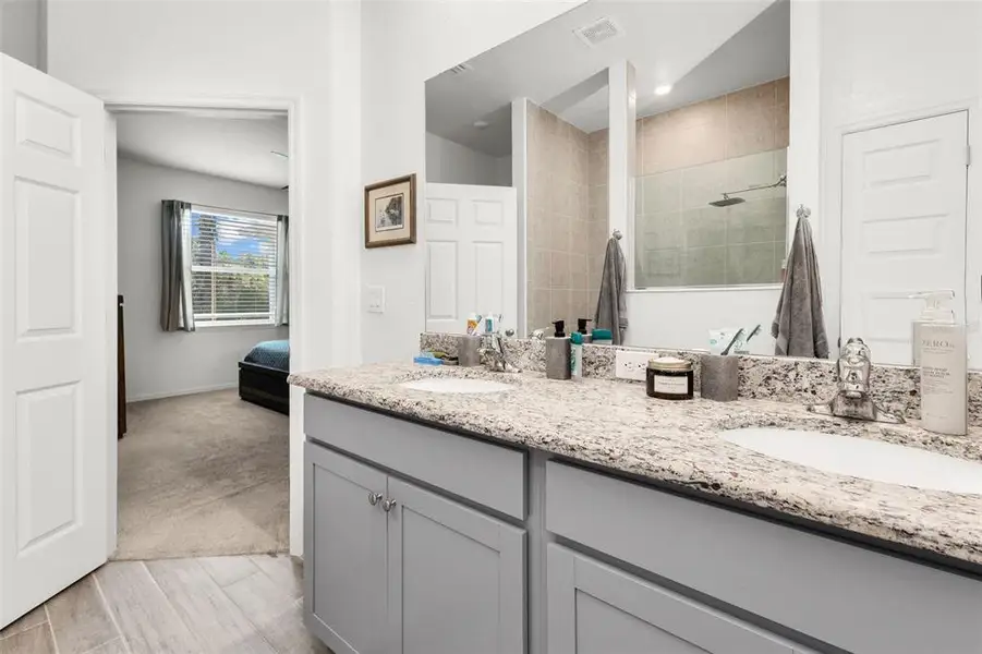 Furnished interior view inside a new home in , Port Charlotte (Image 10).