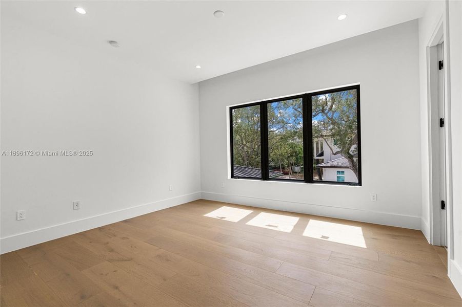 Spacious, unfurnished interior of a new home in , Palmetto Bay (Image 23). Spacious, unfurnished interior of a new home in , Palmetto Bay (Image 23).