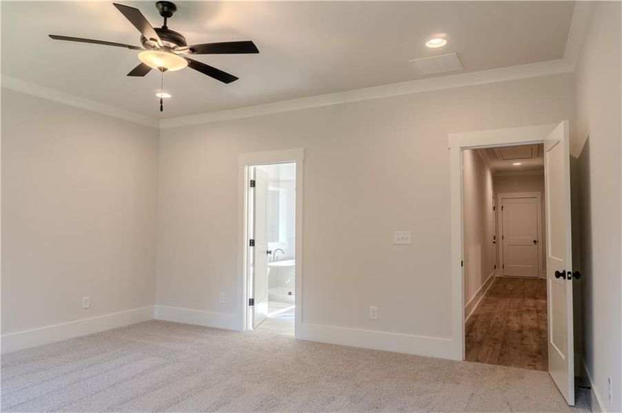 Spacious, unfurnished interior of a new home in Riverwalk, Monroe (Image 34).
