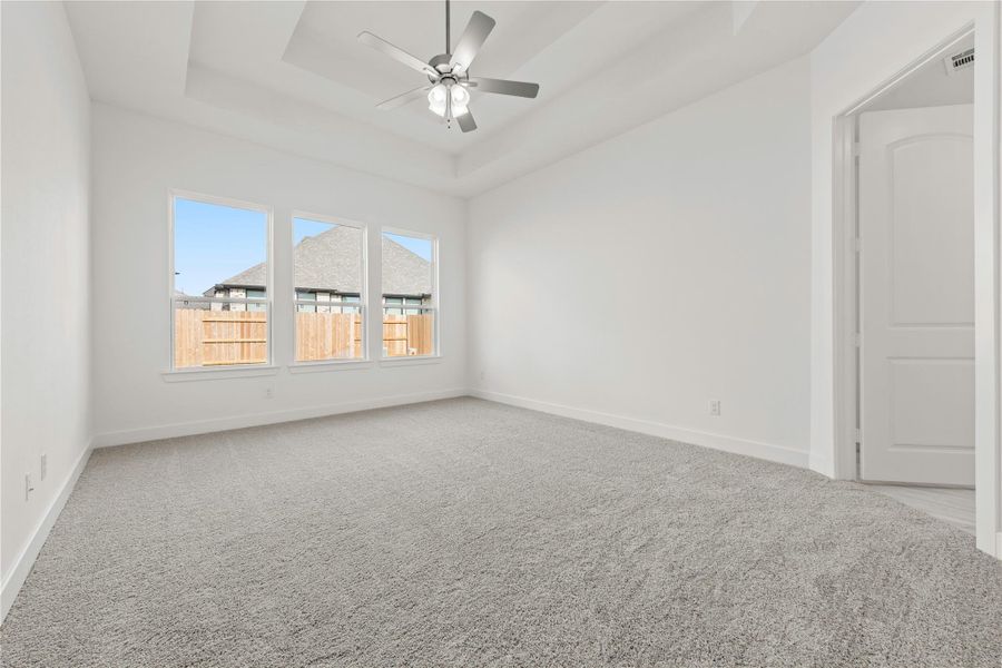 Representative image. Features, specifications, selections and colors may vary. Representative image. Features, specifications, selections and colors may vary.