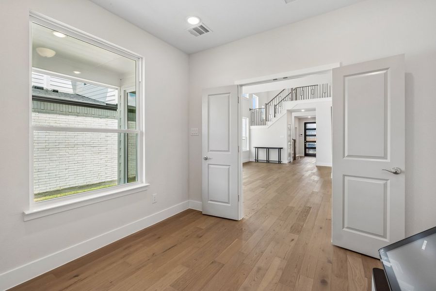 Representative unfurnished interior of a home built from the Park Place by Landon Homes in Fields - East Village, Frisco (Image 25). Representative unfurnished interior of a home built from the Park Place by Landon Homes in Fields - East Village, Frisco (Image 25).