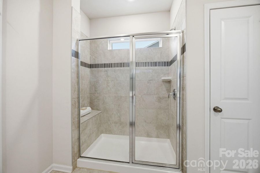 Primary Shower on Main