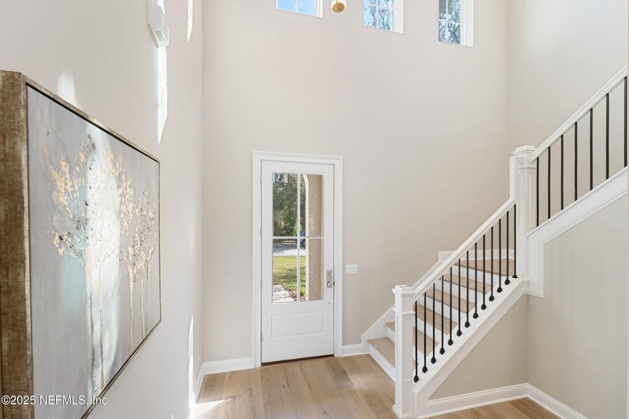 Furnished interior view inside a new home in , Ponte Vedra Beach (Image 28).