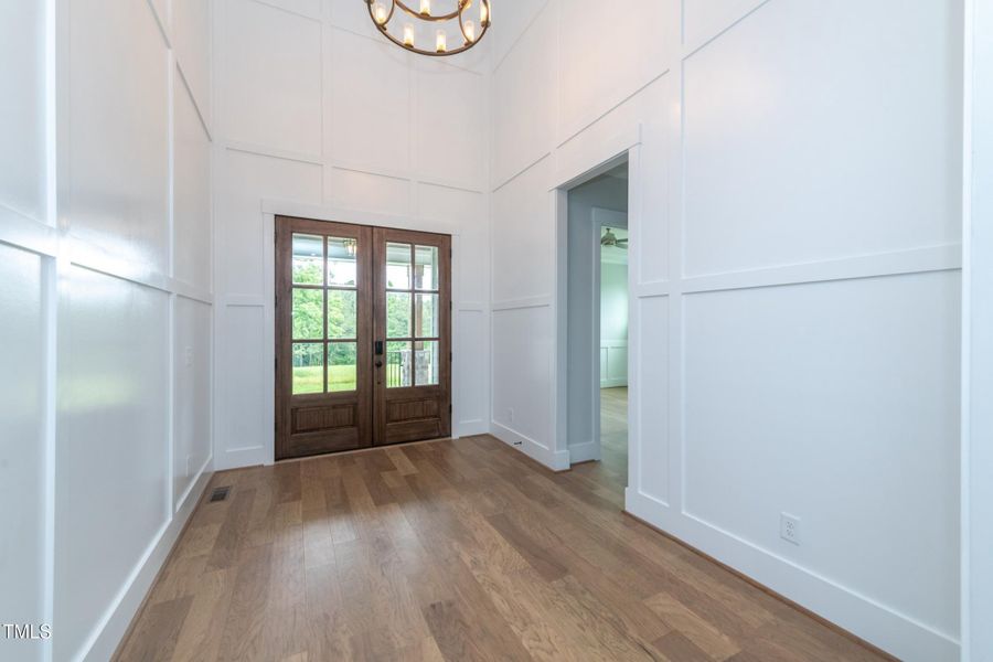 RGA-0379-00_Ballentine C_Foyer_Drees