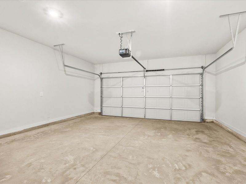 Spacious, unfurnished interior of a new home in Cedar Shoals - Signature Collection, Piedmont (Image 28).