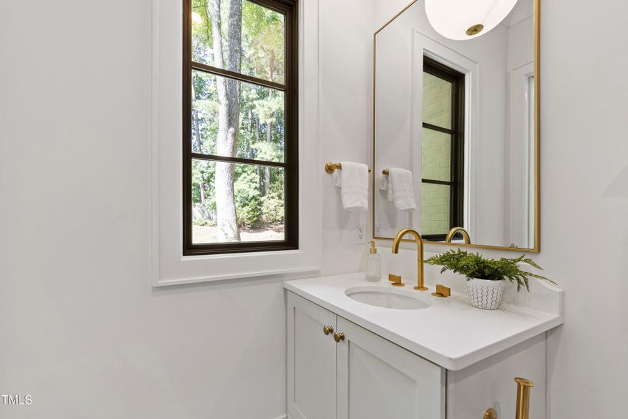 Tanbark (20) Tanbark (20)