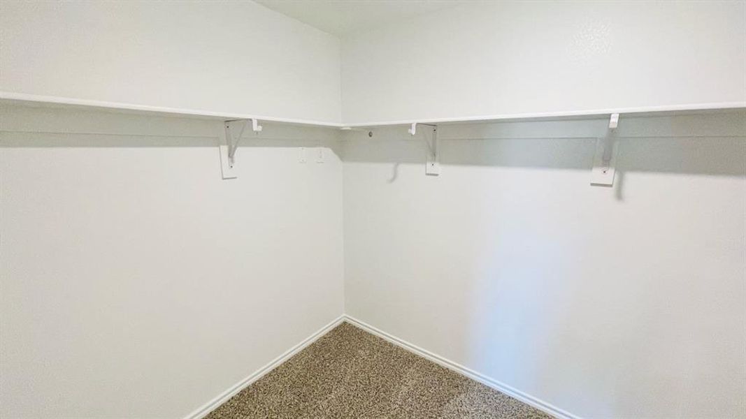Spacious, unfurnished interior of a new home in Sunnycreek, Fort Worth (Image 8). Spacious, unfurnished interior of a new home in Sunnycreek, Fort Worth (Image 8).