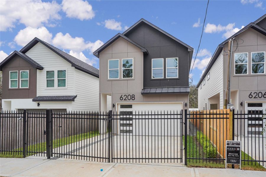 Front exterior of a new home in , Houston, TX, highlighting curb appeal (Image 16).