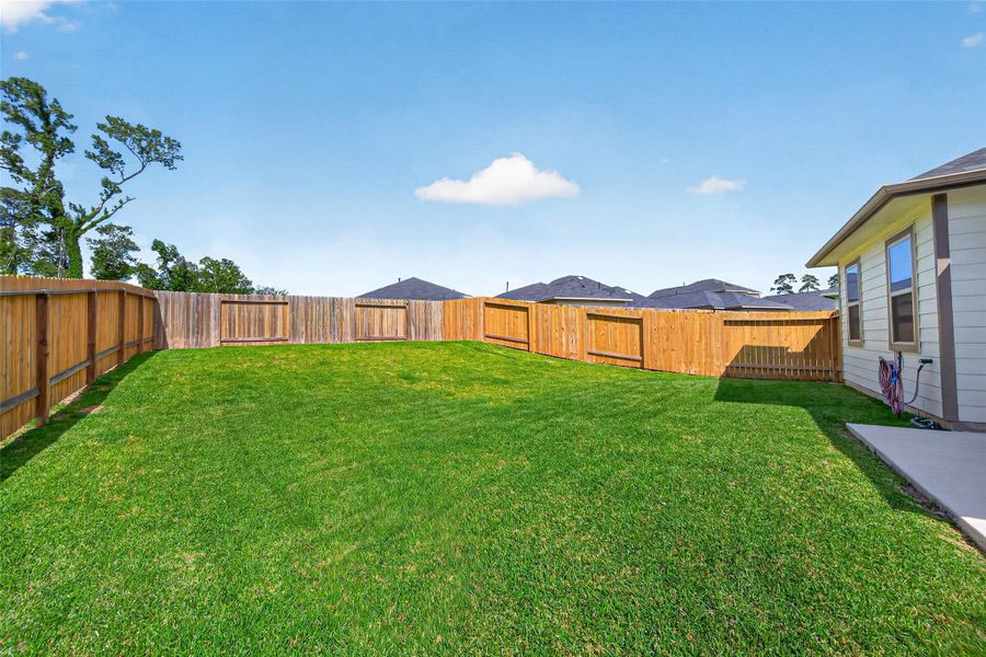 Exterior details and patio area of a home in , Houston (Image 25). Exterior details and patio area of a home in , Houston (Image 25).
