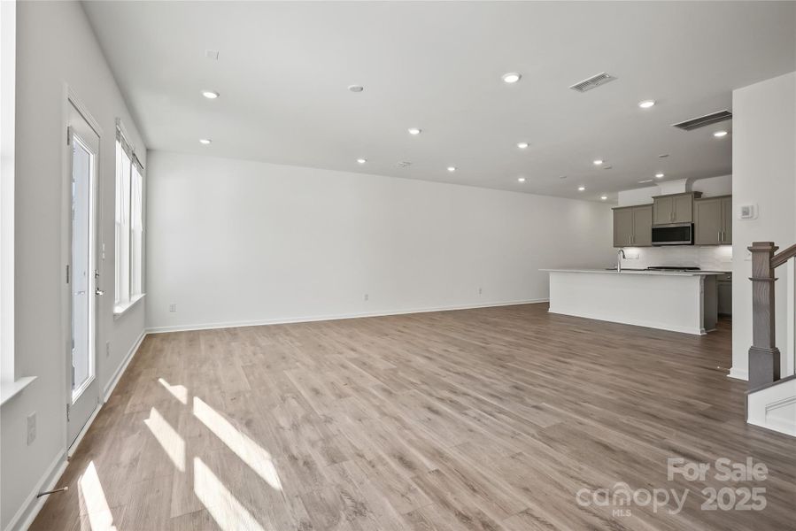 Spacious, unfurnished interior of a new home in Galloway Towns, Charlotte (Image 27). Spacious, unfurnished interior of a new home in Galloway Towns, Charlotte (Image 27).