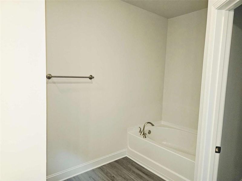 Spacious, unfurnished interior of a new home in Scarlett Place, Bowdon (Image 9).