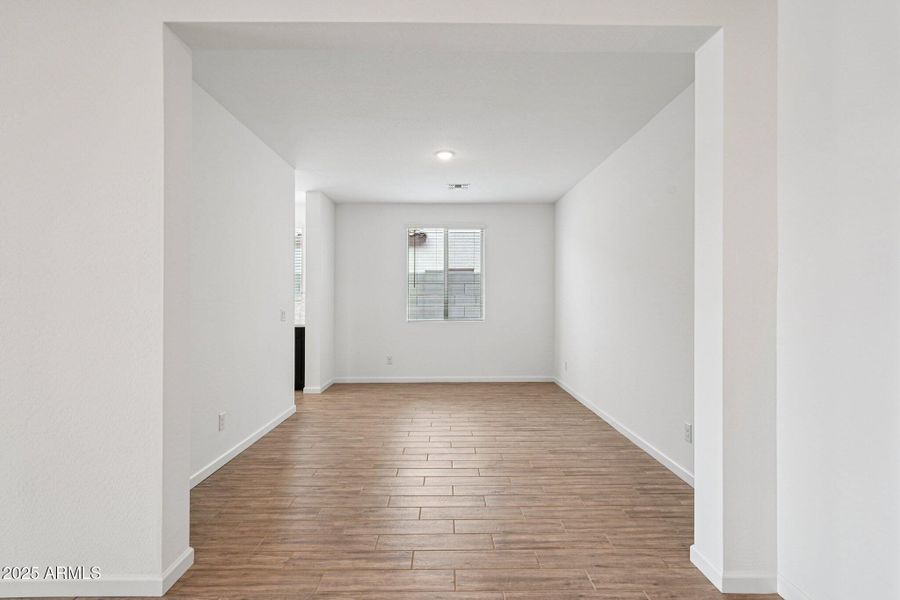 18-web-or-mls-W Brown St-S1909-018