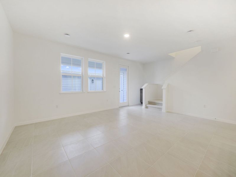 Spacious, unfurnished interior of a new home in Aulin Square, Oviedo (Image 22). Spacious, unfurnished interior of a new home in Aulin Square, Oviedo (Image 22).