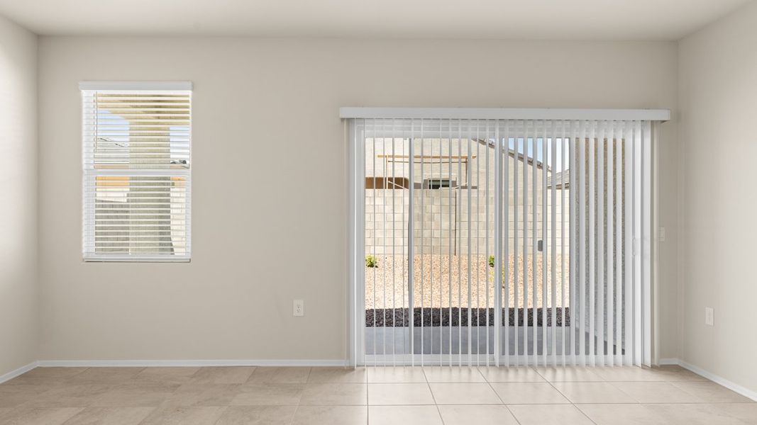 Spacious, unfurnished interior of a new home in Rio Rancho Estates, Wittmann (Image 13).