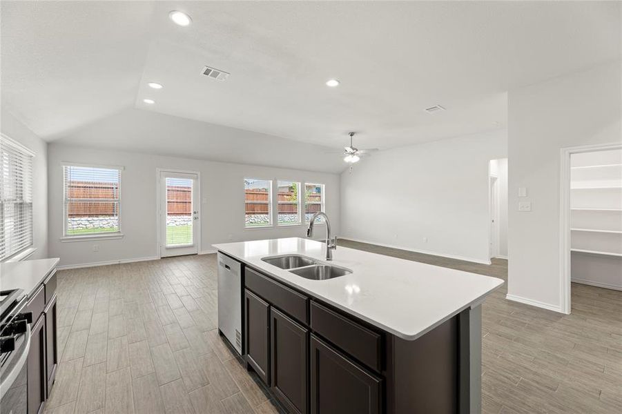 Furnished interior view inside a new home in Northspur, Terrell (Image 11).