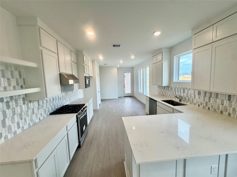 **Photos are representative only. This is not the actual homesite.**