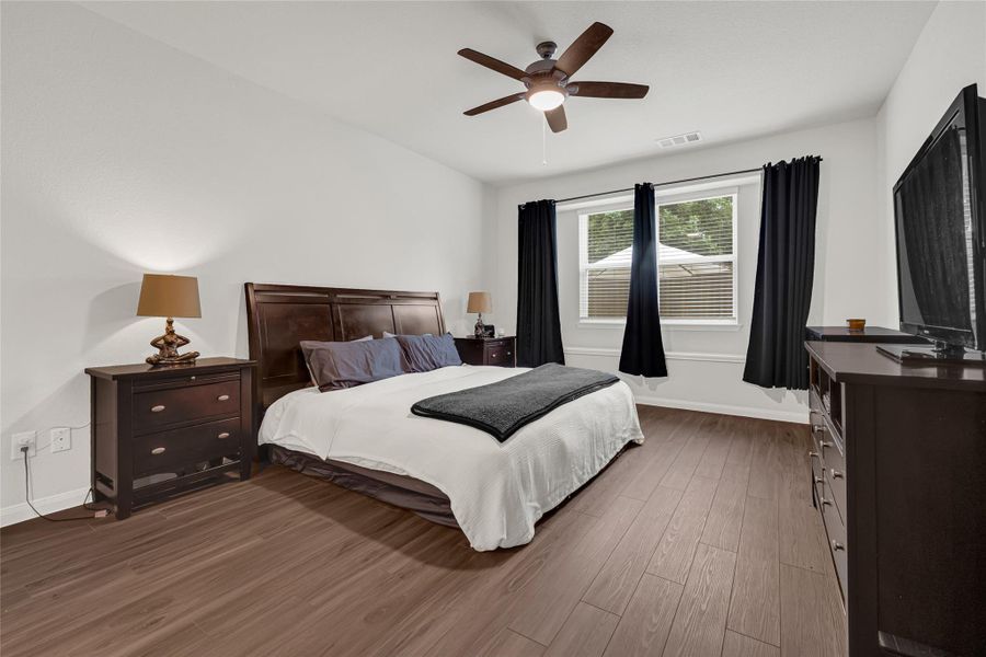 Furnished interior view inside a new home in River's Edge, Conroe (Image 19).