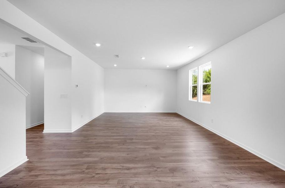 Image 6 of a home in Heritage River.