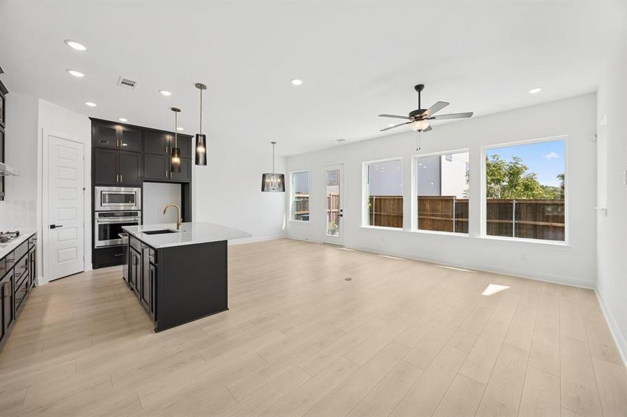 Spacious, unfurnished interior of a new home in Greenville Heights, Dallas (Image 21). Spacious, unfurnished interior of a new home in Greenville Heights, Dallas (Image 21).