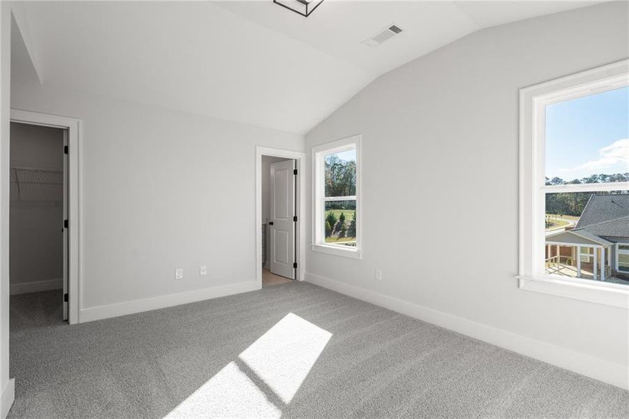 Spacious, unfurnished interior of a new home in Yellowstone Farms, Cumming (Image 41).