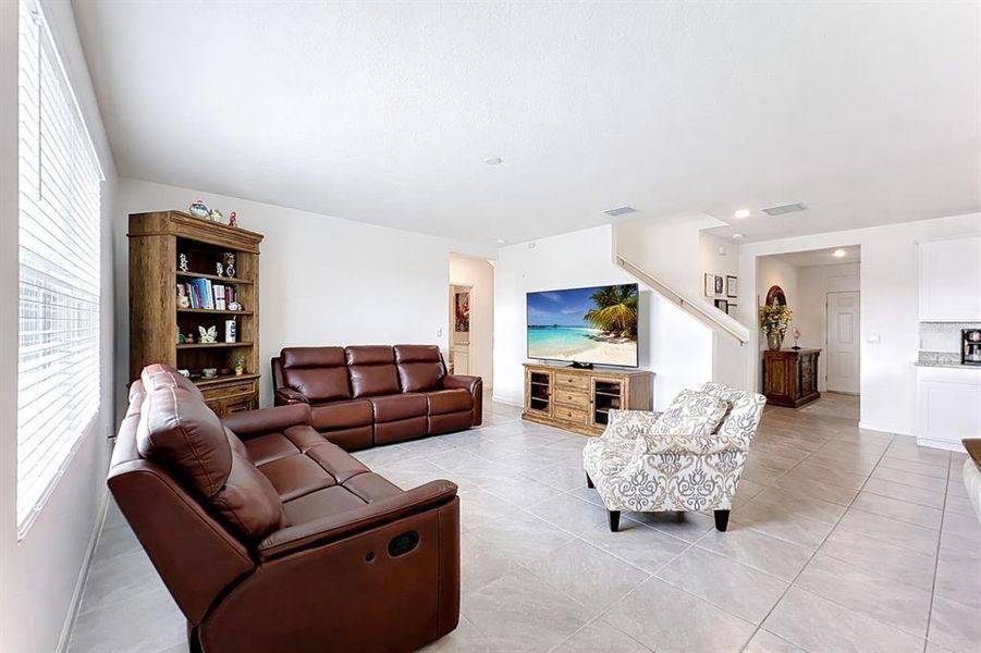 Furnished interior view inside a new home in Cypress Bay West, Palm Bay (Image 5).