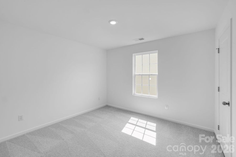 Spacious, unfurnished interior of a new home in Cleveland Hill, Shelby (Image 27).