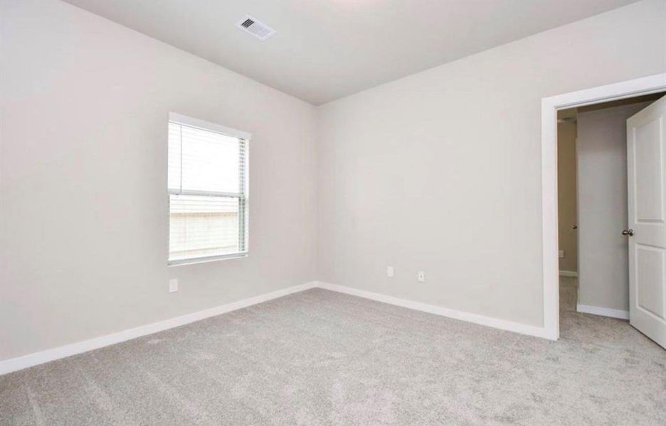 Spacious, unfurnished interior of a new home in Arabella on the Prairie, Richmond (Image 11).