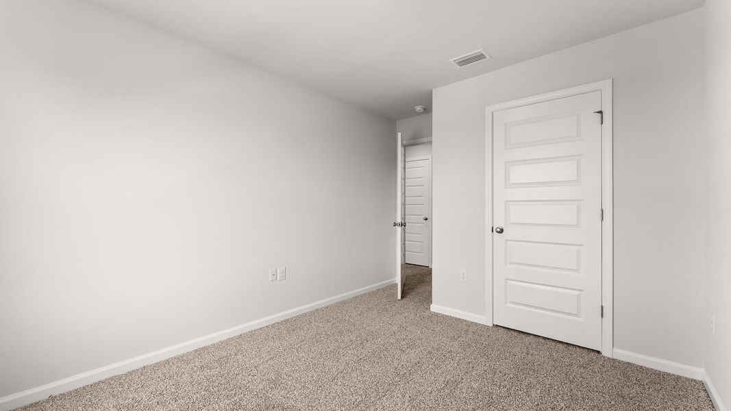 Spacious, unfurnished interior of a new home in Hodges Bayou Plantation, Panama City (Image 32). Spacious, unfurnished interior of a new home in Hodges Bayou Plantation, Panama City (Image 32).