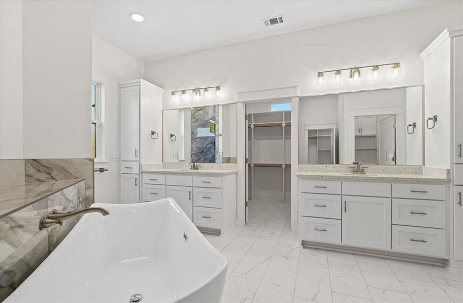 Furnished interior view inside a new home in , Salado (Image 13).