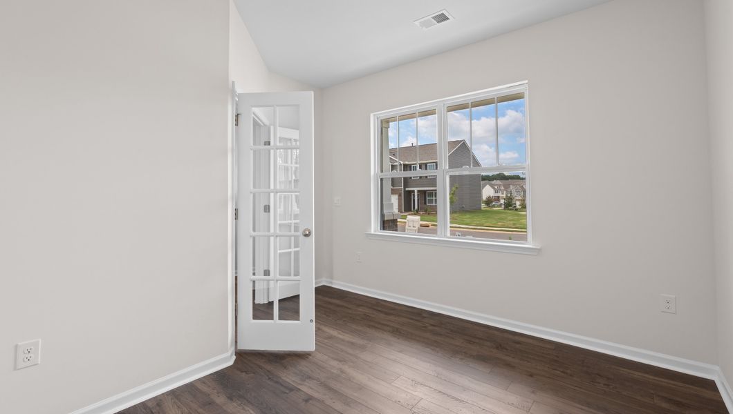 Image 22 representing the BILTMORE by D.R. Horton in Waverly Station, Greenwood, SC.