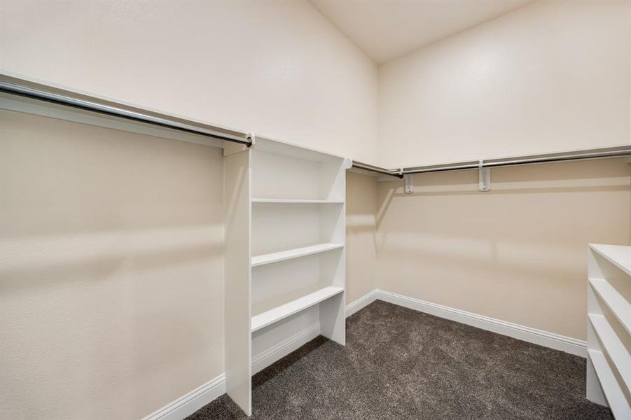 Spacious, unfurnished interior of a new home in , Corsicana (Image 22).