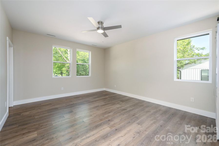 Spacious, unfurnished interior of a new home in , Rutherfordton (Image 11).