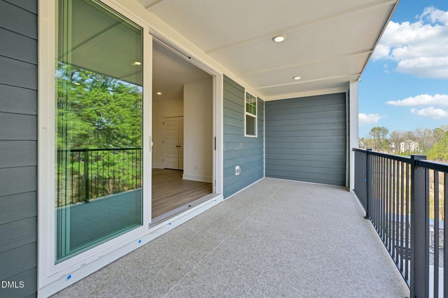 45-web-or-mls-Dunzo Dr-S1203-045