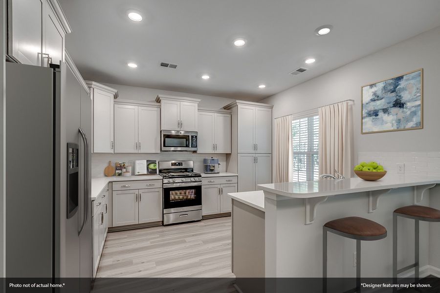 Furnished interior view inside a new home in Arcadia, Myrtle Beach (Image 4).