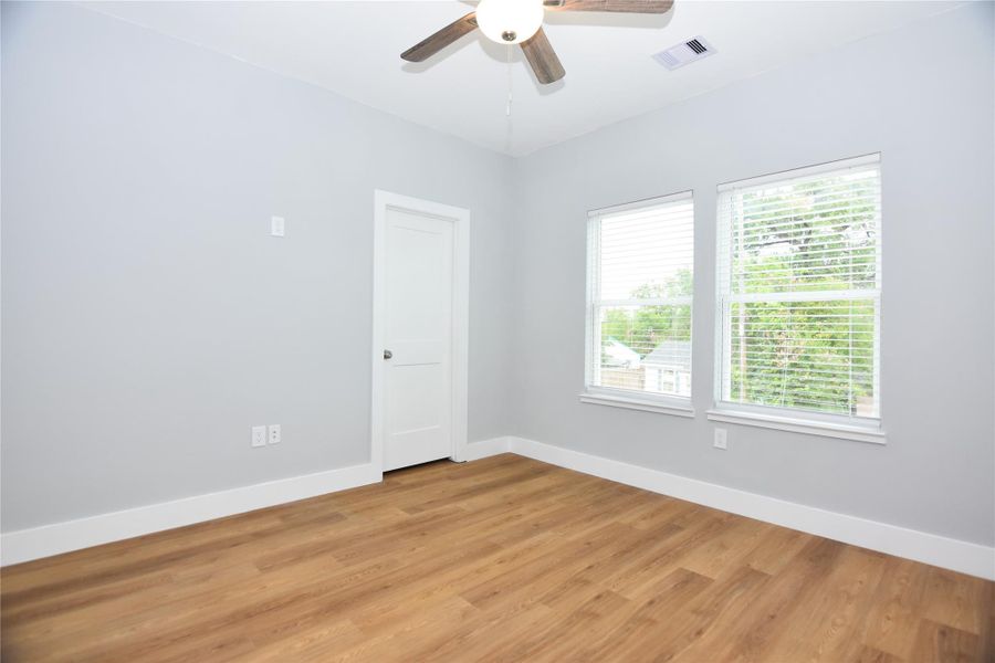 Secondary bedroom Secondary bedroom