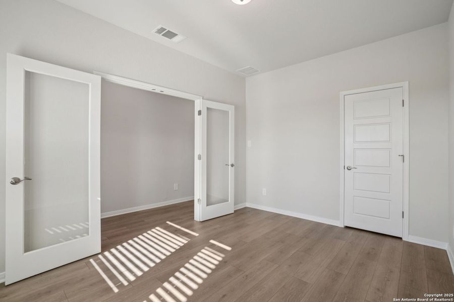 Spacious, unfurnished interior of a new home in Carmel Ranch, Schertz (Image 37). Spacious, unfurnished interior of a new home in Carmel Ranch, Schertz (Image 37).