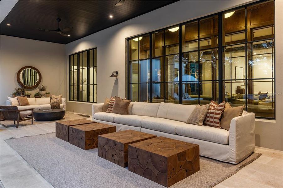 Community amenities in , Windermere (Image 74).