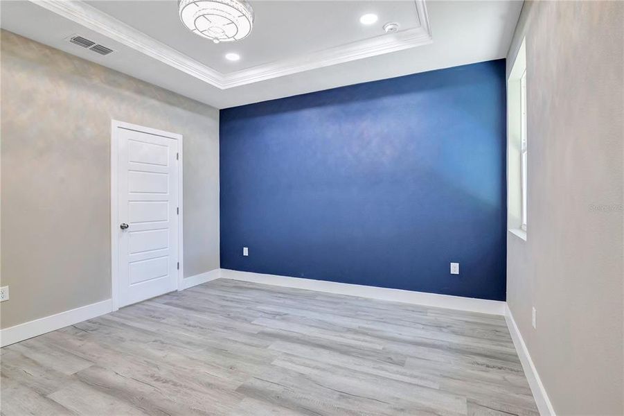 Spacious, unfurnished interior of a new home in , Winter Garden (Image 29).
