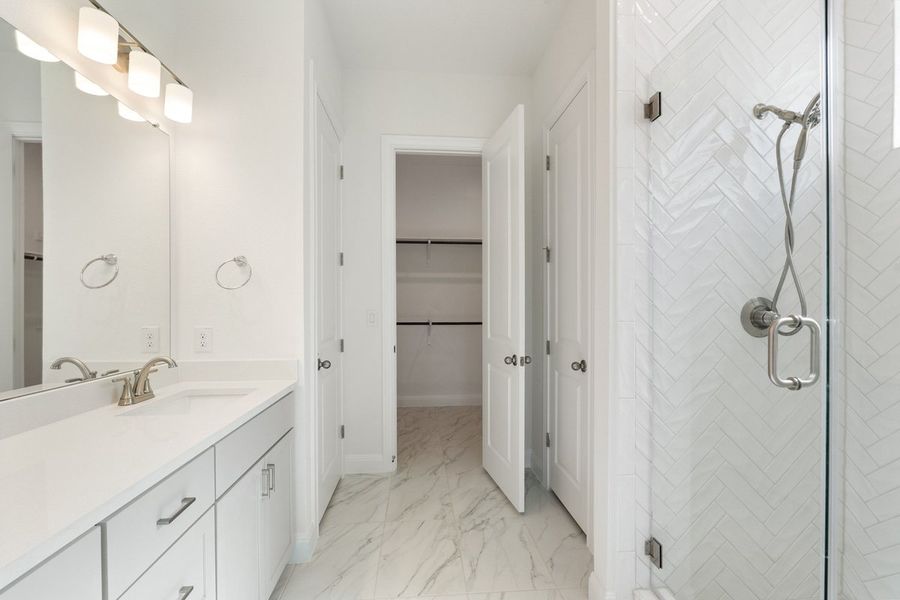 Furnished interior view inside a new home in Persimmon, Buda (Image 17).