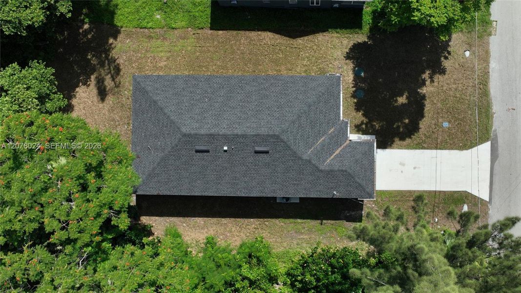 Image 39 of a home in . Image 39 of a home in .