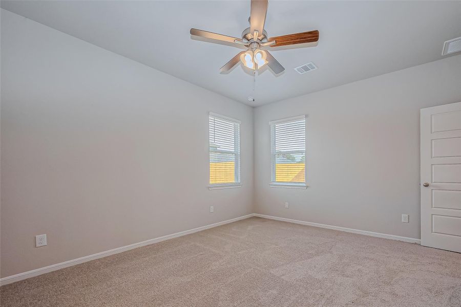 Spacious, unfurnished interior of a new home in Sunterra, Katy (Image 18). Spacious, unfurnished interior of a new home in Sunterra, Katy (Image 18).