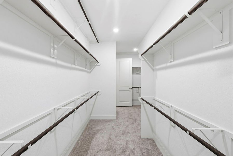 Spacious, unfurnished interior of a new home in Chambers Creek, Willis (Image 12).