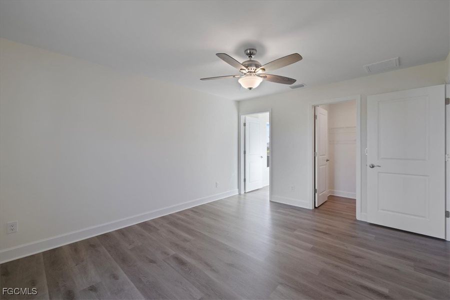 Spacious, unfurnished interior of a new home in Cape Coral, Cape Coral (Image 20).