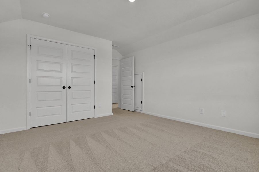 Spacious, unfurnished interior of a new home in Grand Park, Leland (Image 21).