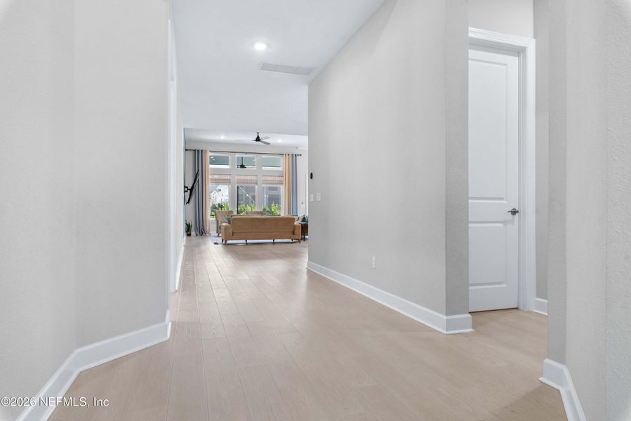 Spacious, unfurnished interior of a new home in , Jacksonville (Image 23).